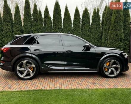 Чорний Ауді E-Tron, об'ємом двигуна 0 л та пробігом 58 тис. км за 42999 $, фото 11 на Automoto.ua