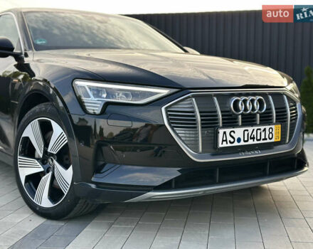 Черный Ауди E-Tron, объемом двигателя 0 л и пробегом 40 тыс. км за 26900 $, фото 3 на Automoto.ua