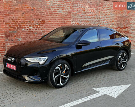 Чорний Ауді E-Tron, об'ємом двигуна 0 л та пробігом 58 тис. км за 39999 $, фото 18 на Automoto.ua