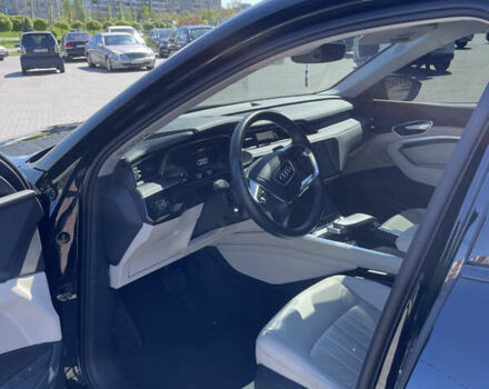 Черный Ауди E-Tron, объемом двигателя 0 л и пробегом 32 тыс. км за 36000 $, фото 2 на Automoto.ua