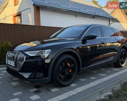 Черный Ауди E-Tron, объемом двигателя 0 л и пробегом 79 тыс. км за 26000 $, фото 4 на Automoto.ua