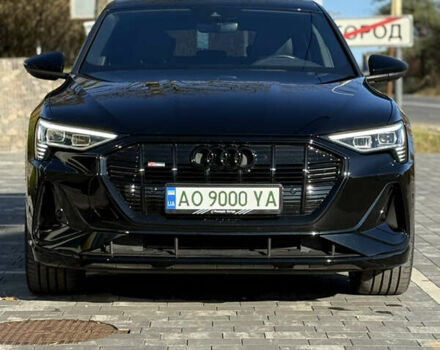 Черный Ауди E-Tron, объемом двигателя 0 л и пробегом 43 тыс. км за 29900 $, фото 2 на Automoto.ua