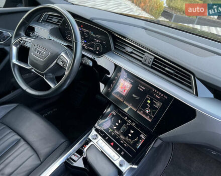 Чорний Ауді E-Tron, об'ємом двигуна 0 л та пробігом 187 тис. км за 23300 $, фото 34 на Automoto.ua