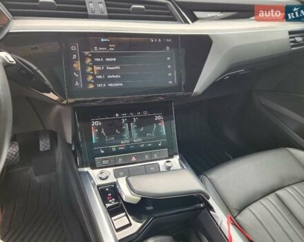 Ауди E-Tron 2021 в Киеве на Automoto.ua Черный Ауди E-Tron, объемом двигателя 0 л и пробегом 28 тыс. км за 38000 $, фото 61 на Automoto.ua
