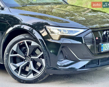 Черный Ауди E-Tron, объемом двигателя 0 л и пробегом 79 тыс. км за 44200 $, фото 12 на Automoto.ua