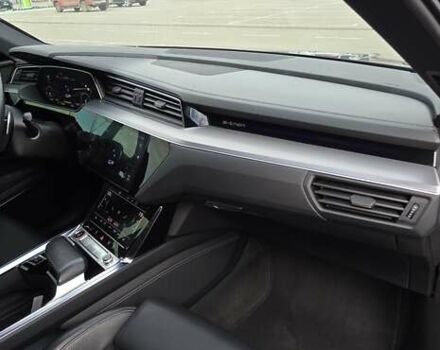 Черный Ауди E-Tron, объемом двигателя 0 л и пробегом 54 тыс. км за 43500 $, фото 87 на Automoto.ua