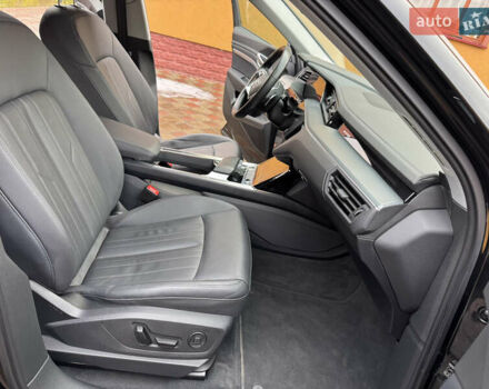 Чорний Ауді E-Tron, об'ємом двигуна 0 л та пробігом 190 тис. км за 24199 $, фото 23 на Automoto.ua