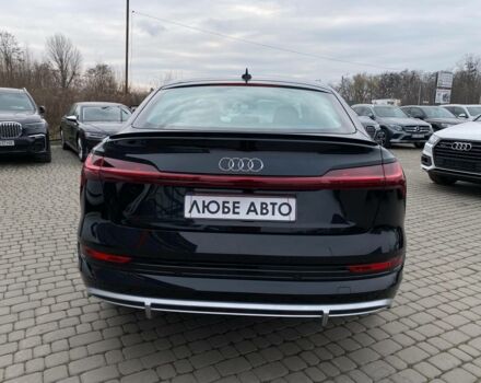 Чорний Ауді E-Tron, об'ємом двигуна 0 л та пробігом 81 тис. км за 36500 $, фото 5 на Automoto.ua