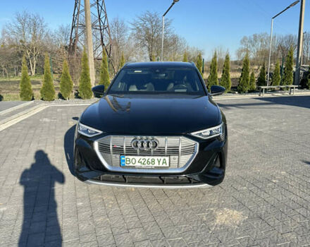 Черный Ауди E-Tron, объемом двигателя 0 л и пробегом 120 тыс. км за 32555 $, фото 41 на Automoto.ua