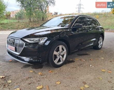 Черный Ауди E-Tron, объемом двигателя 0 л и пробегом 200 тыс. км за 27500 $, фото 6 на Automoto.ua