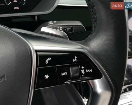 Черный Ауди E-Tron, объемом двигателя 0 л и пробегом 66 тыс. км за 41900 $, фото 60 на Automoto.ua