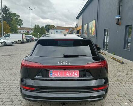 Чорний Ауді E-Tron, об'ємом двигуна 0 л та пробігом 147 тис. км за 29999 $, фото 6 на Automoto.ua