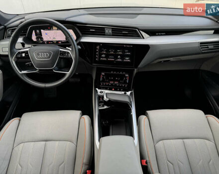 Черный Ауди E-Tron, объемом двигателя 0 л и пробегом 73 тыс. км за 44300 $, фото 28 на Automoto.ua