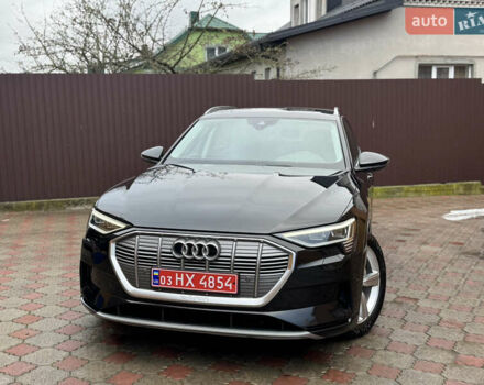 Чорний Ауді E-Tron, об'ємом двигуна 0 л та пробігом 190 тис. км за 24199 $, фото 56 на Automoto.ua