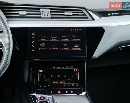 Чорний Ауді E-Tron, об'ємом двигуна 0 л та пробігом 34 тис. км за 49499 $, фото 43 на Automoto.ua