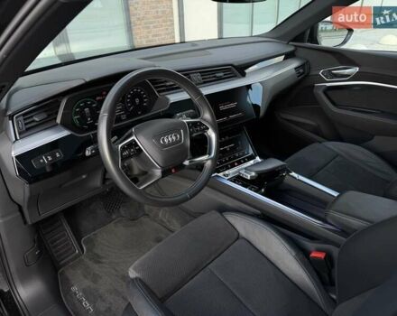 Черный Ауди E-Tron, объемом двигателя 0 л и пробегом 120 тыс. км за 29500 $, фото 40 на Automoto.ua