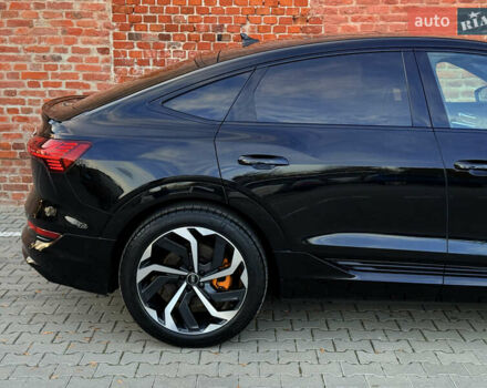 Чорний Ауді E-Tron, об'ємом двигуна 0 л та пробігом 58 тис. км за 41900 $, фото 22 на Automoto.ua