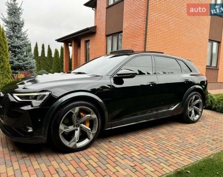 Чорний Ауді E-Tron, об'ємом двигуна 0 л та пробігом 58 тис. км за 42999 $, фото 17 на Automoto.ua