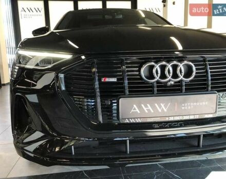 Черный Ауди E-Tron, объемом двигателя 0 л и пробегом 68 тыс. км за 39900 $, фото 2 на Automoto.ua