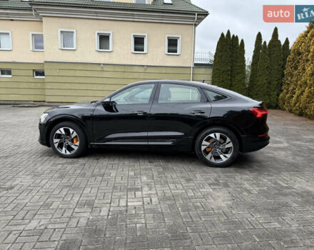Чорний Ауді E-Tron, об'ємом двигуна 0 л та пробігом 54 тис. км за 37990 $, фото 8 на Automoto.ua
