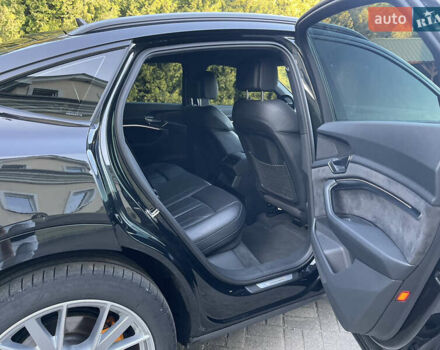 Чорний Ауді E-Tron, об'ємом двигуна 0 л та пробігом 35 тис. км за 40950 $, фото 48 на Automoto.ua