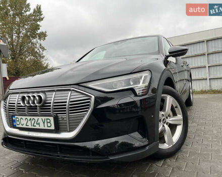 Черный Ауди E-Tron, объемом двигателя 0 л и пробегом 96 тыс. км за 34500 $, фото 6 на Automoto.ua