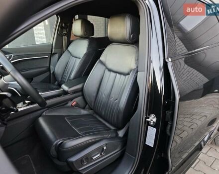Чорний Ауді E-Tron, об'ємом двигуна 0 л та пробігом 34 тис. км за 49499 $, фото 32 на Automoto.ua