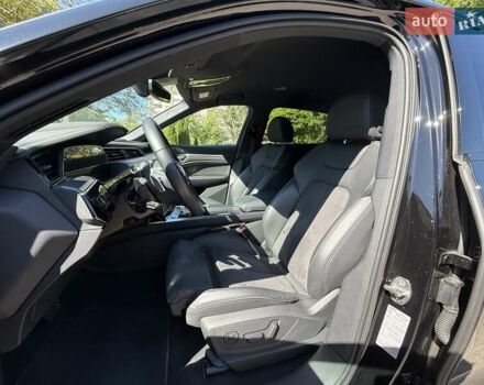 Черный Ауди E-Tron, объемом двигателя 0 л и пробегом 23 тыс. км за 38999 $, фото 26 на Automoto.ua