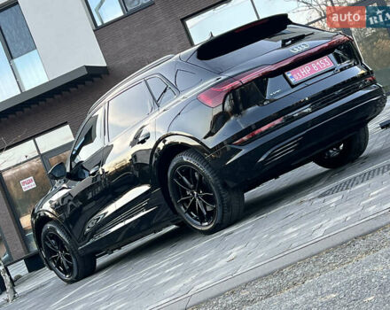 Чорний Ауді E-Tron, об'ємом двигуна 0 л та пробігом 187 тис. км за 23300 $, фото 12 на Automoto.ua