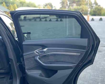 Чорний Ауді E-Tron, об'ємом двигуна 0 л та пробігом 35 тис. км за 40950 $, фото 49 на Automoto.ua