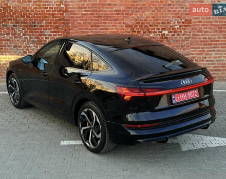 Чорний Ауді E-Tron, об'ємом двигуна 0 л та пробігом 58 тис. км за 39999 $, фото 26 на Automoto.ua