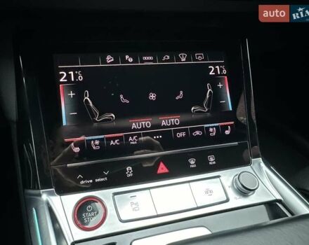 Чорний Ауді E-Tron, об'ємом двигуна 0 л та пробігом 58 тис. км за 42999 $, фото 56 на Automoto.ua