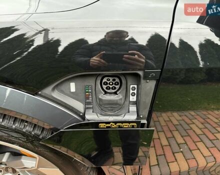 Чорний Ауді E-Tron, об'ємом двигуна 0 л та пробігом 58 тис. км за 42999 $, фото 24 на Automoto.ua