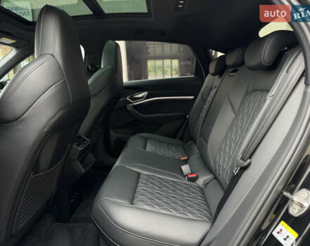 Черный Ауди E-Tron, объемом двигателя 0 л и пробегом 63 тыс. км за 44999 $, фото 31 на Automoto.ua