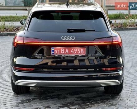 Чорний Ауді E-Tron, об'ємом двигуна 0 л та пробігом 130 тис. км за 27900 $, фото 8 на Automoto.ua