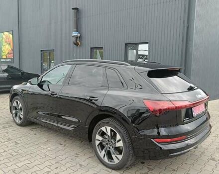 Чорний Ауді E-Tron, об'ємом двигуна 0 л та пробігом 147 тис. км за 29999 $, фото 7 на Automoto.ua