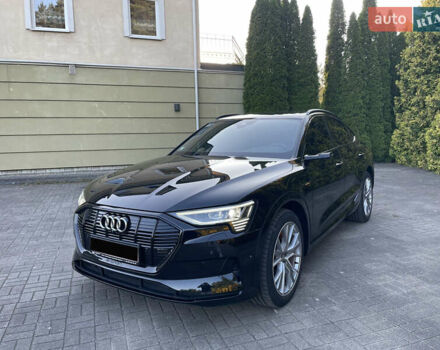 Чорний Ауді E-Tron, об'ємом двигуна 0 л та пробігом 35 тис. км за 40950 $, фото 2 на Automoto.ua