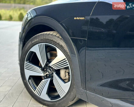 Черный Ауди E-Tron, объемом двигателя 0 л и пробегом 40 тыс. км за 26900 $, фото 10 на Automoto.ua