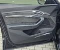 Черный Ауди E-Tron, объемом двигателя 0 л и пробегом 54 тыс. км за 43500 $, фото 62 на Automoto.ua
