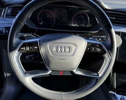 Черный Ауди E-Tron, объемом двигателя 0 л и пробегом 64 тыс. км за 35000 $, фото 7 на Automoto.ua