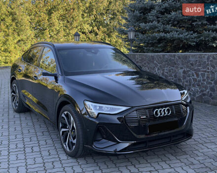 Черный Ауди E-Tron, объемом двигателя 0 л и пробегом 50 тыс. км за 44000 $, фото 68 на Automoto.ua