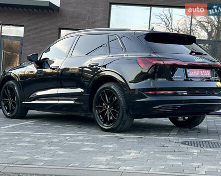Чорний Ауді E-Tron, об'ємом двигуна 0 л та пробігом 187 тис. км за 23300 $, фото 13 на Automoto.ua
