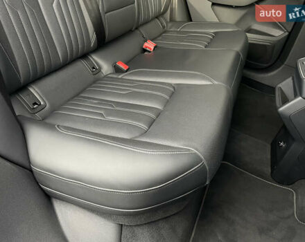 Чорний Ауді E-Tron, об'ємом двигуна 0 л та пробігом 70 тис. км за 39999 $, фото 25 на Automoto.ua