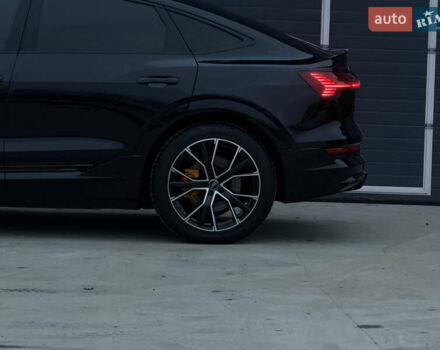 Чорний Ауді E-Tron, об'ємом двигуна 0 л та пробігом 84 тис. км за 36000 $, фото 20 на Automoto.ua