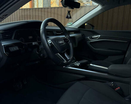 Черный Ауди E-Tron, объемом двигателя 0 л и пробегом 79 тыс. км за 26000 $, фото 24 на Automoto.ua