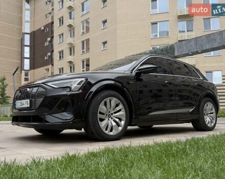 Чорний Ауді E-Tron, об'ємом двигуна 0 л та пробігом 30 тис. км за 45000 $, фото 2 на Automoto.ua