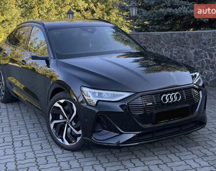 Черный Ауди E-Tron, объемом двигателя 0 л и пробегом 50 тыс. км за 44000 $, фото 62 на Automoto.ua