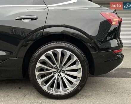 Черный Ауди E-Tron, объемом двигателя 0 л и пробегом 66 тыс. км за 41900 $, фото 27 на Automoto.ua