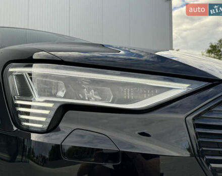 Черный Ауди E-Tron, объемом двигателя 0 л и пробегом 73 тыс. км за 44300 $, фото 7 на Automoto.ua