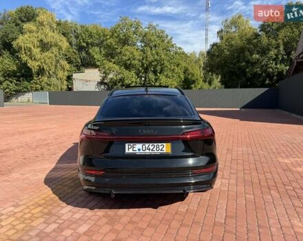 Черный Ауди E-Tron, объемом двигателя 0 л и пробегом 127 тыс. км за 37900 $, фото 3 на Automoto.ua